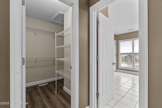 12104 Briargate Ln, Goshen, KY 40026