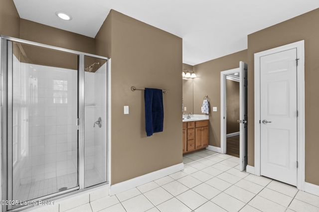 12104 Briargate Ln, Goshen, KY 40026