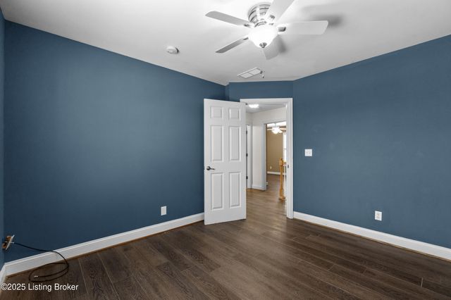 12104 Briargate Ln, Goshen, KY 40026