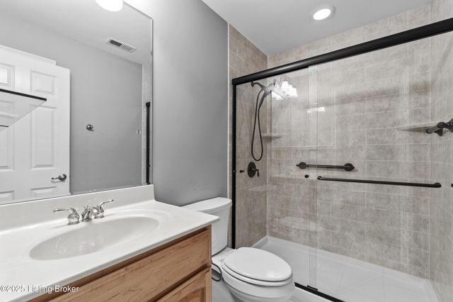 12104 Briargate Ln, Goshen, KY 40026