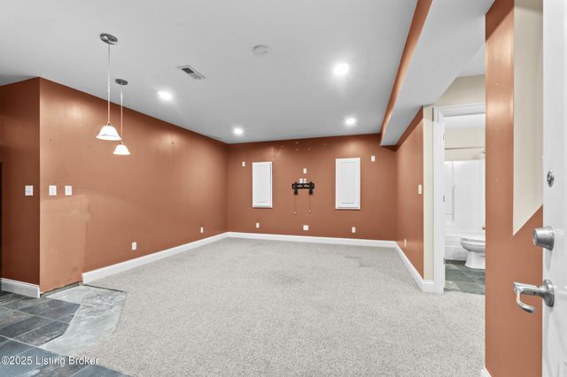 12104 Briargate Ln, Goshen, KY 40026