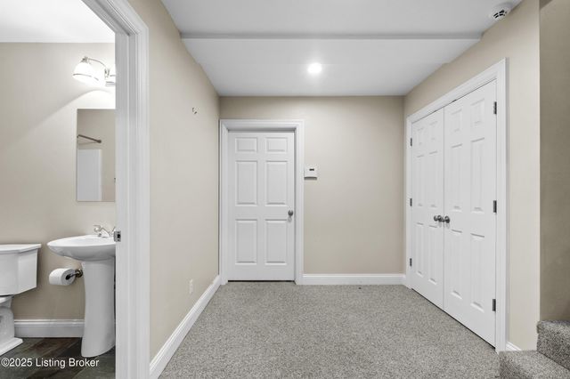 12104 Briargate Ln, Goshen, KY 40026