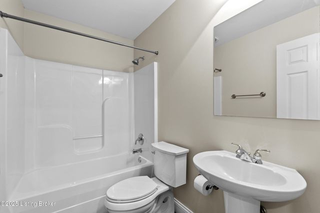 12104 Briargate Ln, Goshen, KY 40026