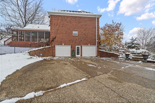 12104 Briargate Ln, Goshen, KY 40026