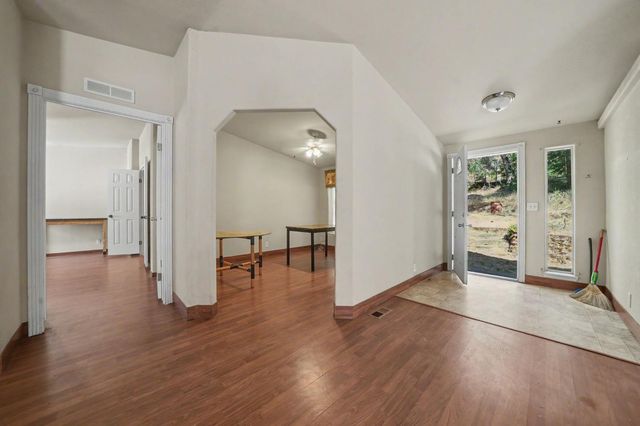 6240 Michel Rd, Mountain Ranch, CA 95246