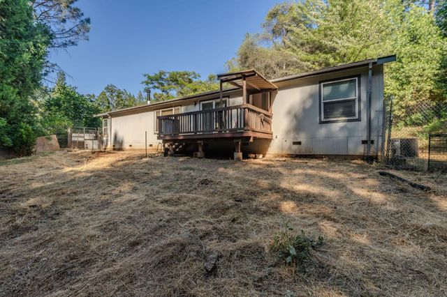 6240 Michel Rd, Mountain Ranch, CA 95246