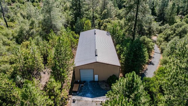 6240 Michel Rd, Mountain Ranch, CA 95246