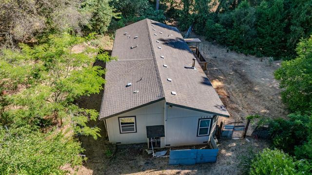 6240 Michel Rd, Mountain Ranch, CA 95246