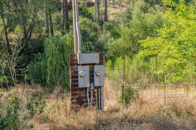 6240 Michel Rd, Mountain Ranch, CA 95246