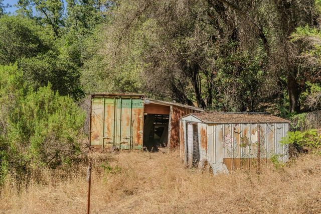 6240 Michel Rd, Mountain Ranch, CA 95246