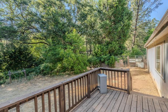 6240 Michel Rd, Mountain Ranch, CA 95246