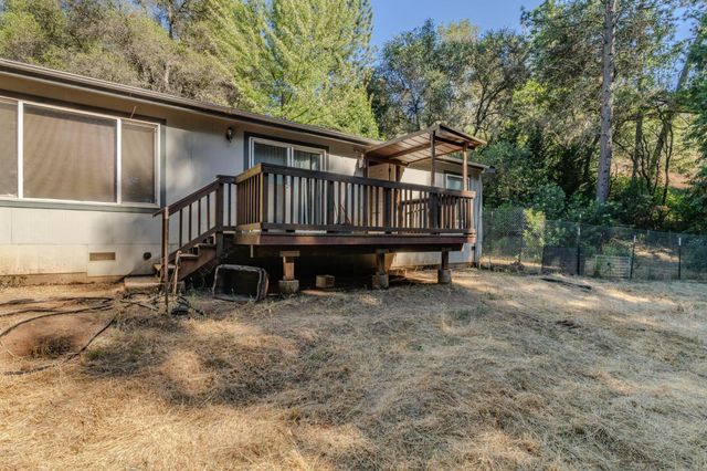 6240 Michel Rd, Mountain Ranch, CA 95246