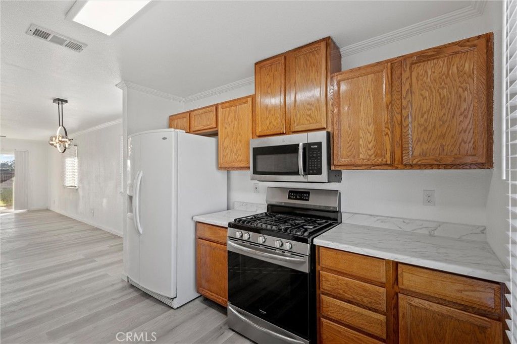 Image 11 of property listing at 2067 Blossom, Corning, CA 96021