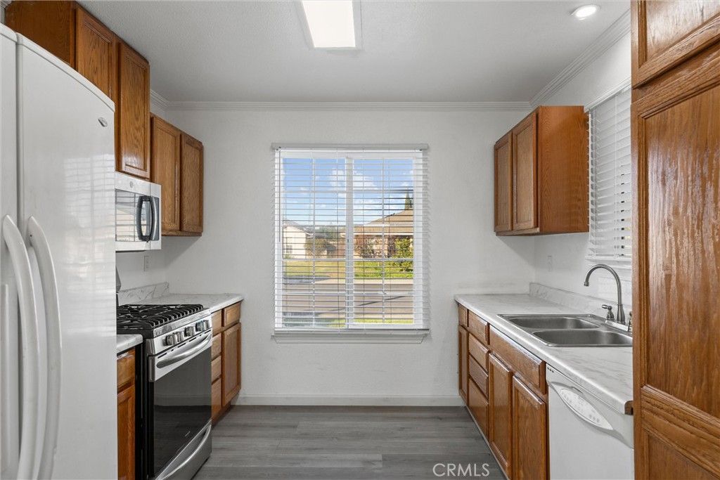 Image 13 of property listing at 2067 Blossom, Corning, CA 96021