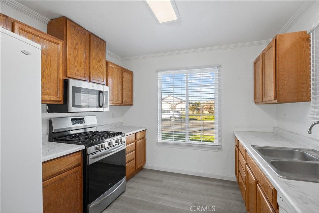 Image 14 of property listing at 2067 Blossom, Corning, CA 96021