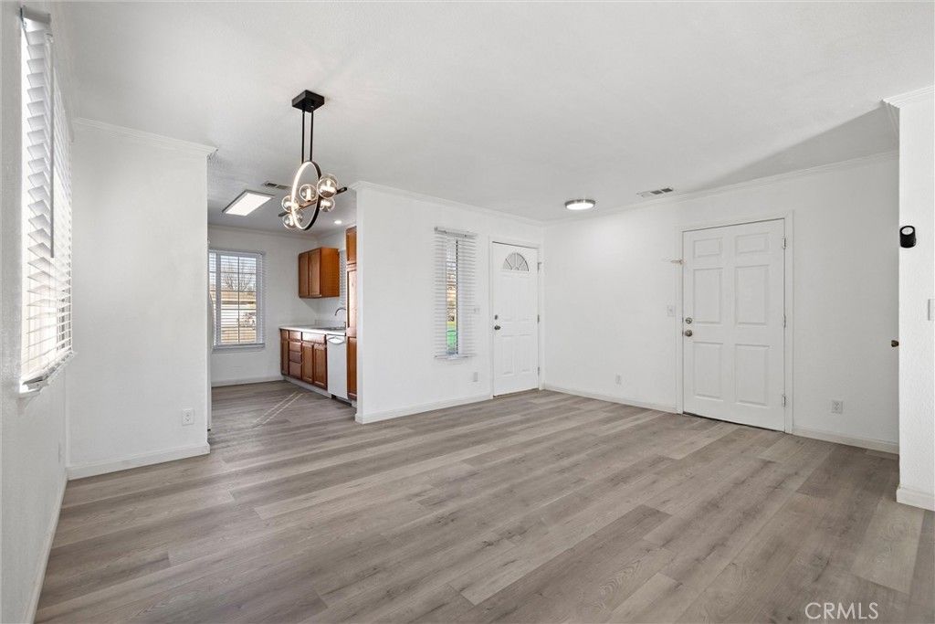 Image 4 of property listing at 2067 Blossom, Corning, CA 96021