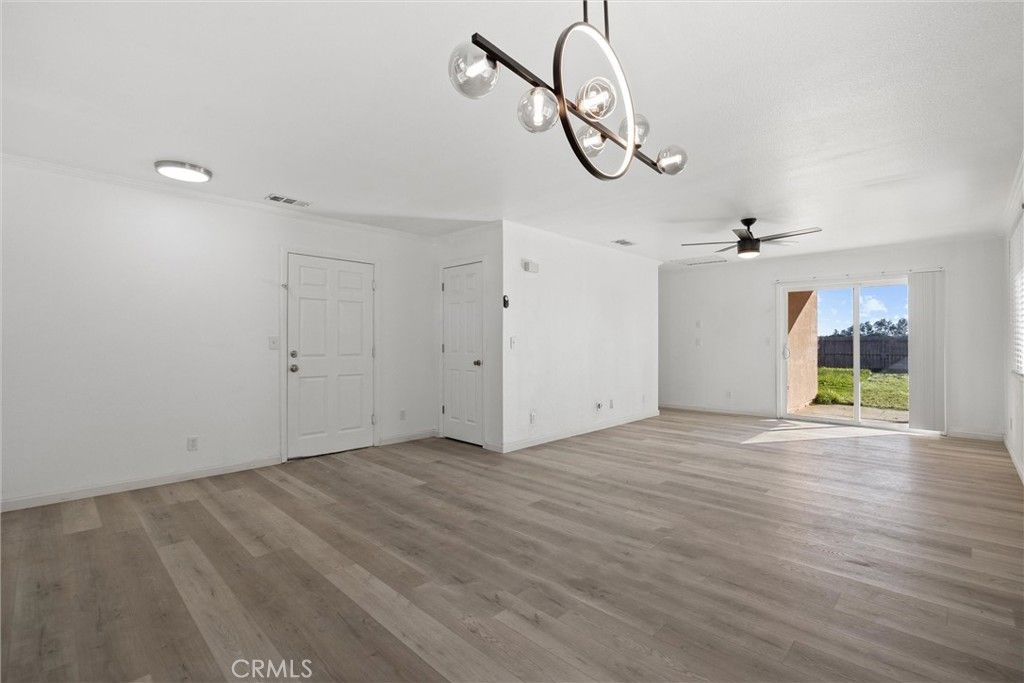 Image 7 of property listing at 2067 Blossom, Corning, CA 96021