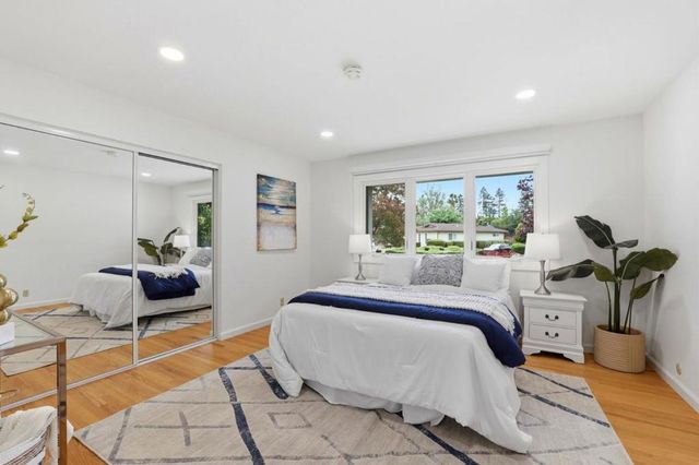 18967 Palo Oaks Court, Saratoga, CA 95070