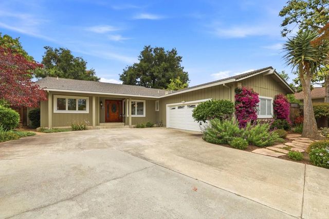 18967 Palo Oaks Court, Saratoga, CA 95070