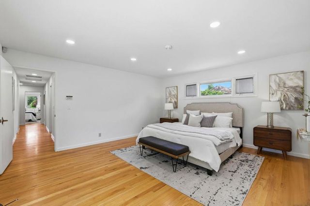 18967 Palo Oaks Court, Saratoga, CA 95070