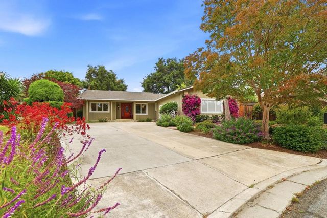 18967 Palo Oaks Court, Saratoga, CA 95070