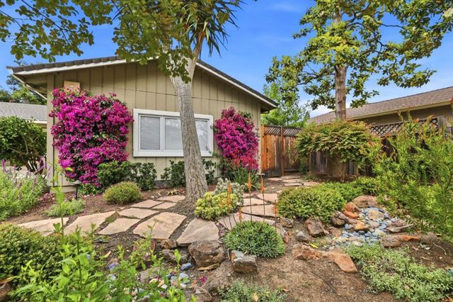 18967 Palo Oaks Court, Saratoga, CA 95070