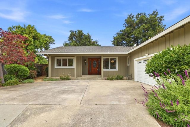 18967 Palo Oaks Court, Saratoga, CA 95070