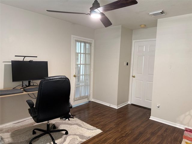 11807 Mckinney Falls Court, Sugar Land, TX 77498