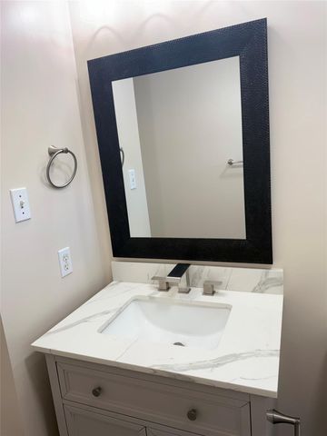 11807 Mckinney Falls Court, Sugar Land, TX 77498