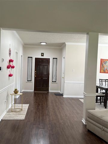 11807 Mckinney Falls Court, Sugar Land, TX 77498