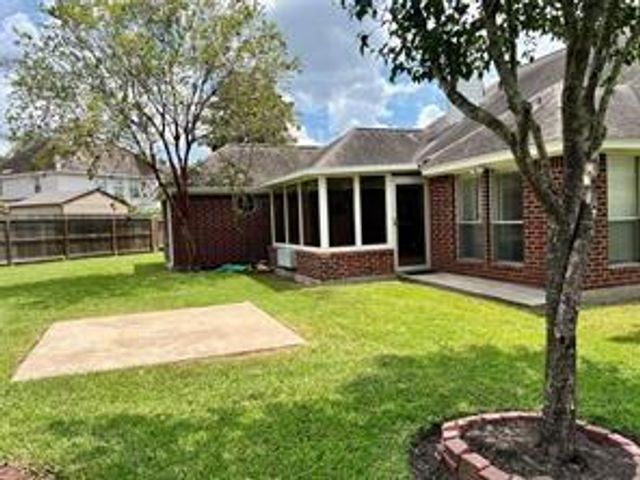 11807 Mckinney Falls Court, Sugar Land, TX 77498