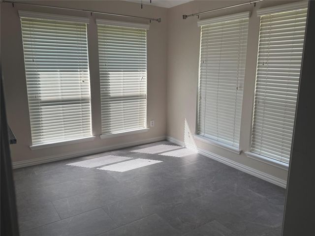 11807 Mckinney Falls Court, Sugar Land, TX 77498