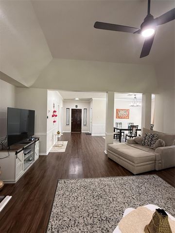 11807 Mckinney Falls Court, Sugar Land, TX 77498