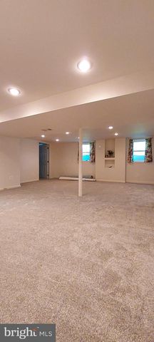 606 N FREDERICK ST, Arlington, VA 22203