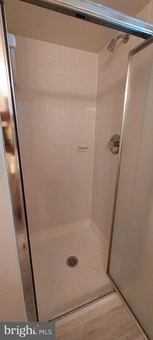 606 N FREDERICK ST, Arlington, VA 22203