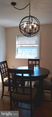 606 N FREDERICK ST, Arlington, VA 22203