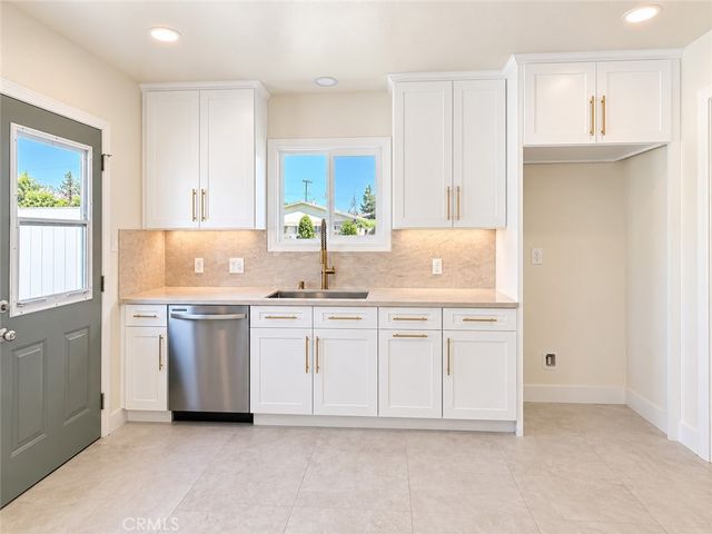 9262 Camulos Avenue, Montclair, CA 91763