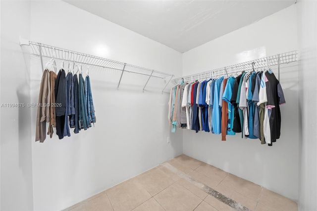 9375 Fontainebleau Blvd L301, Miami, FL 33172