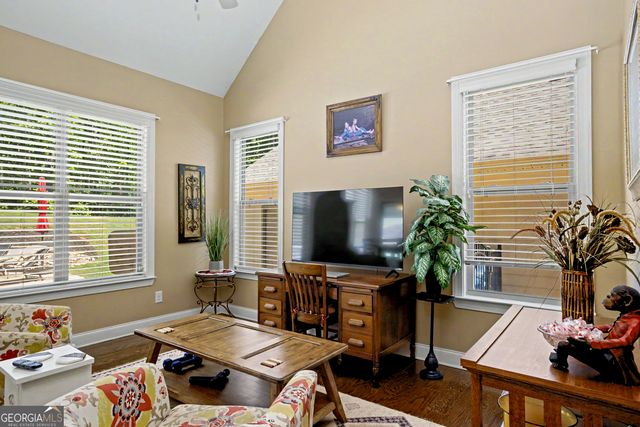 371 Timbercreek Estates Drive, Sharpsburg, GA 30277