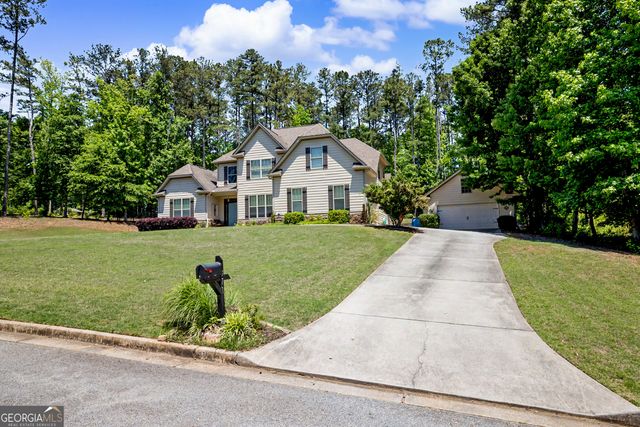 371 Timbercreek Estates Drive, Sharpsburg, GA 30277