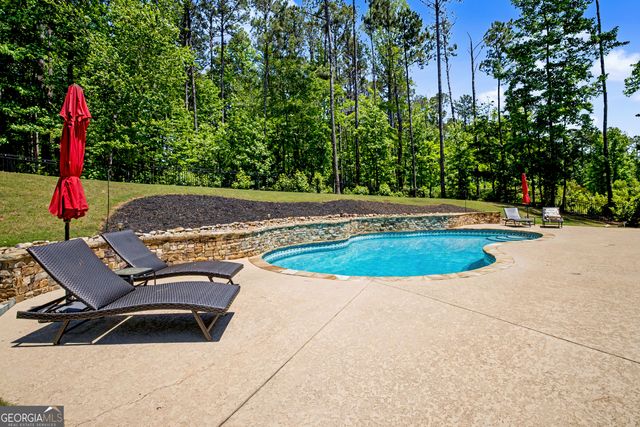 371 Timbercreek Estates Drive, Sharpsburg, GA 30277