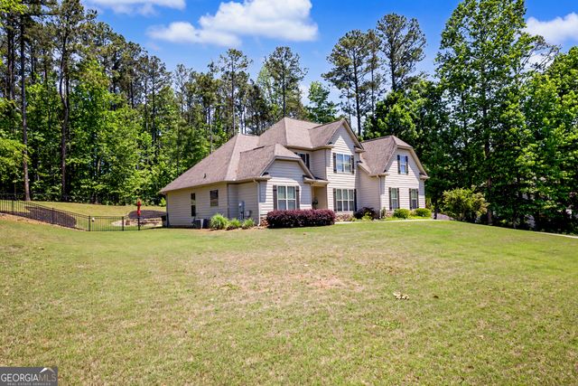 371 Timbercreek Estates Drive, Sharpsburg, GA 30277