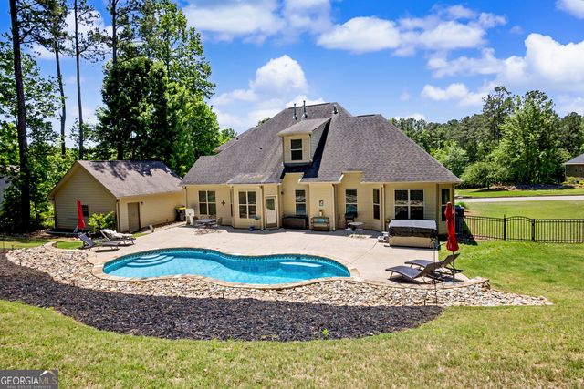371 Timbercreek Estates Drive, Sharpsburg, GA 30277
