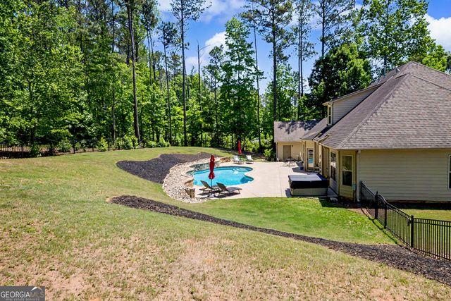 371 Timbercreek Estates Drive, Sharpsburg, GA 30277