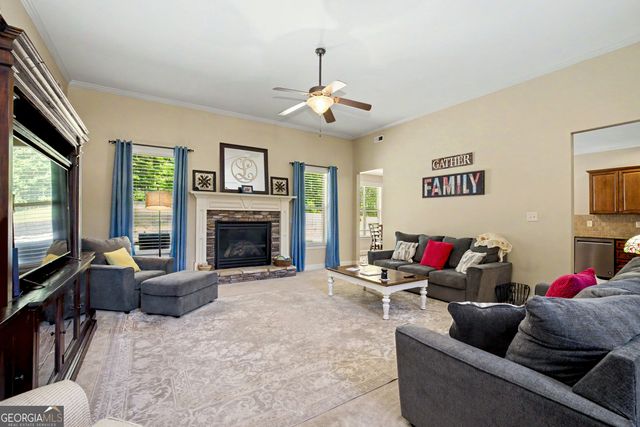 371 Timbercreek Estates Drive, Sharpsburg, GA 30277