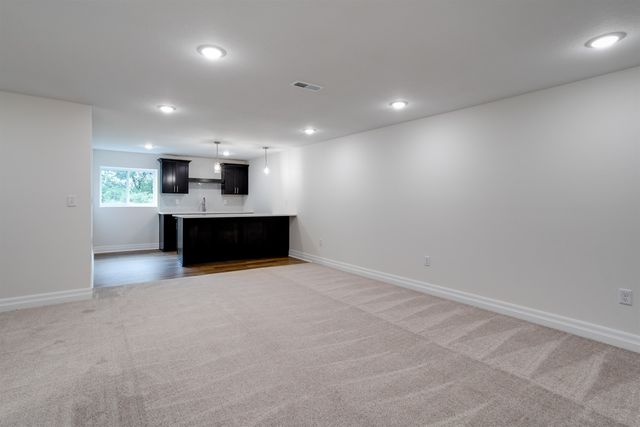 9014 E 33rd Cir S, Wichita, KS 67210