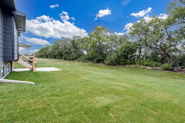 9014 E 33rd Cir S, Wichita, KS 67210