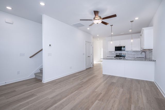 1170 S Dickerson Rd Unit 26, Goodlettsville, TN 37072