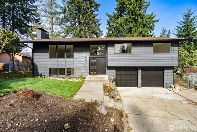 7016 Homestead Court, Tacoma, WA 98404