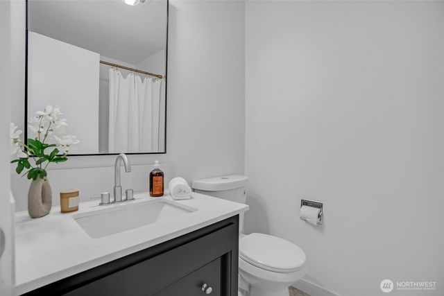 7016 Homestead Court, Tacoma, WA 98404